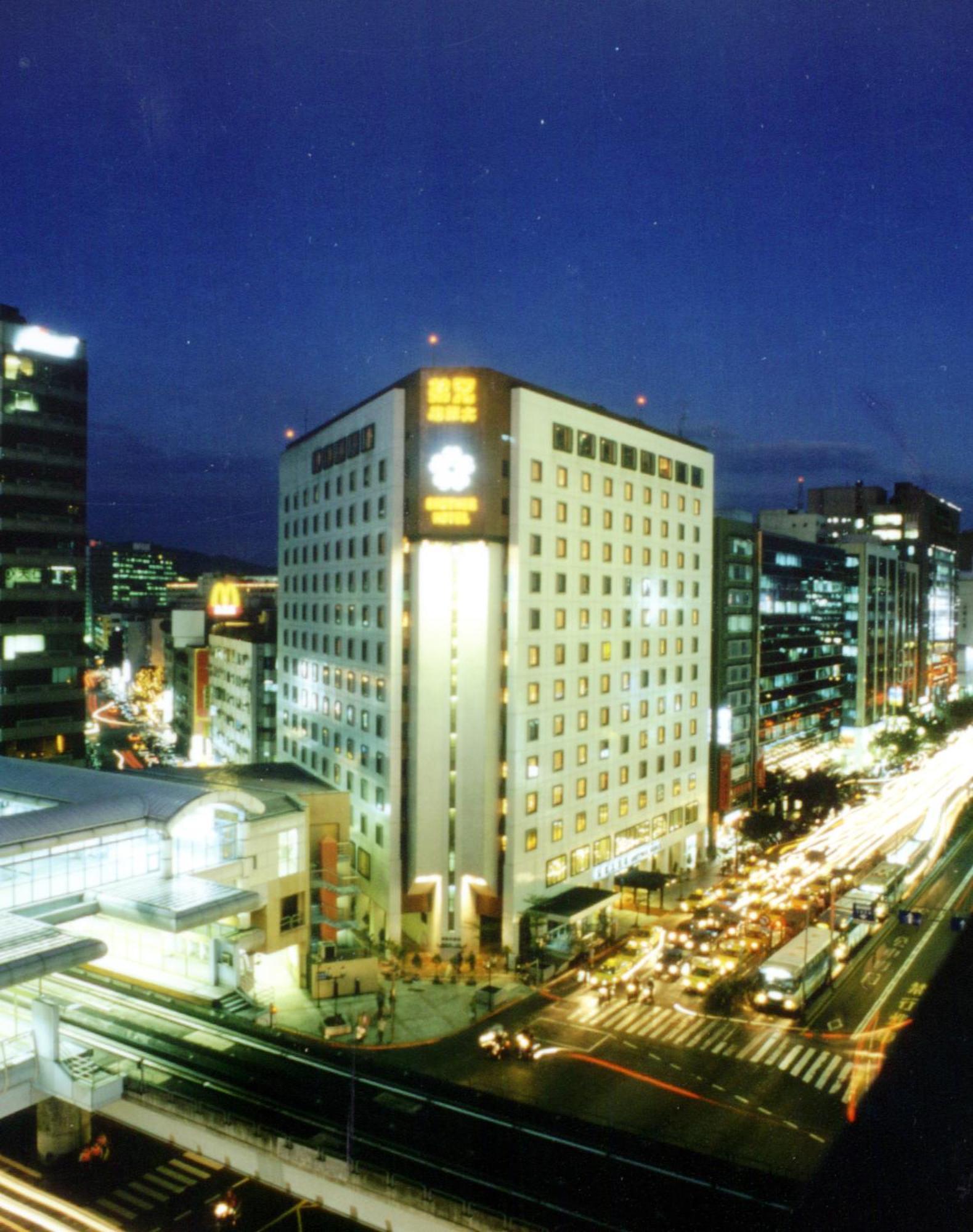 Brother Hotel Taipei Exterior photo